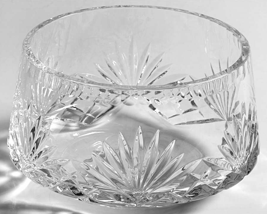 Richmond (No Trim, Notched and Multisided Stem) Small Concave Bowl by Rogaska-1