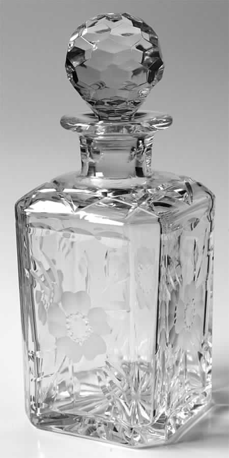 Old Country Roses (Gray Cut Flowers) Decanter & Stopper by Royal Albert-1