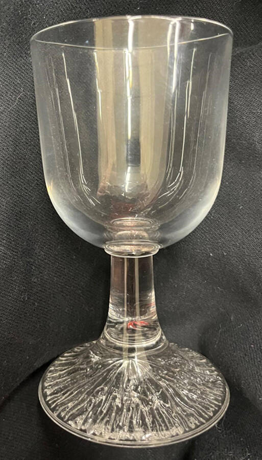 RCY19 Wine Glass by Royal Crystal Rock-1