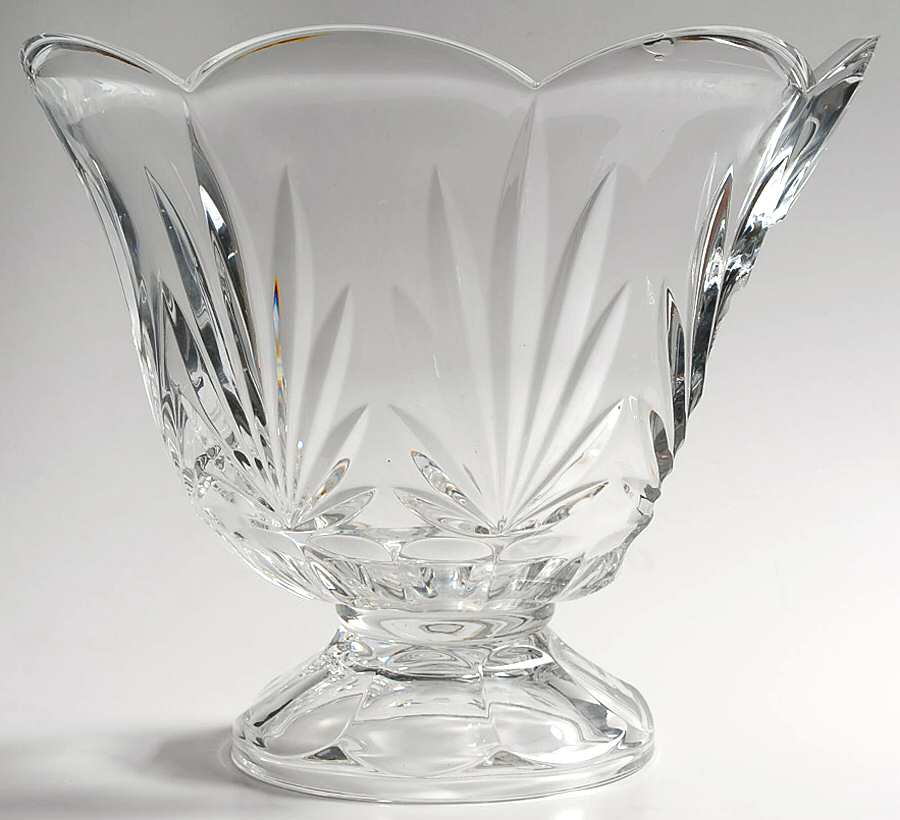 Tulip Punch Bowl by Royal Limited Crysta-1
