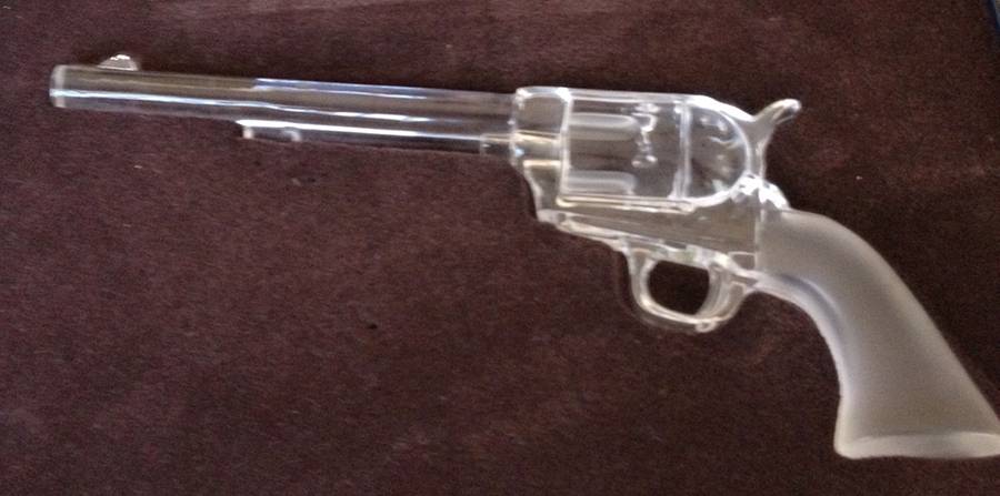 Animals & Figurines Gun/Pistol by Royales de Champagne-1