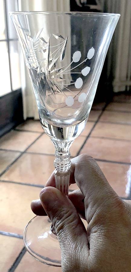 470-11 Wine Glass by Riekes-Crisa-1