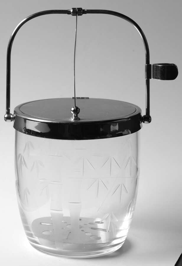 Bamboo (Multisided Stem) Ice Bucket with Detachable Handle and Drain Plate by Sasaki-1