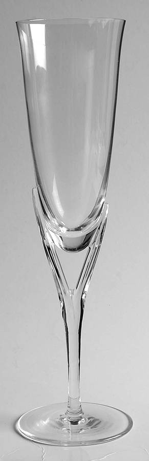 Capistrano Clear Fluted Champagne by Sasaki-1