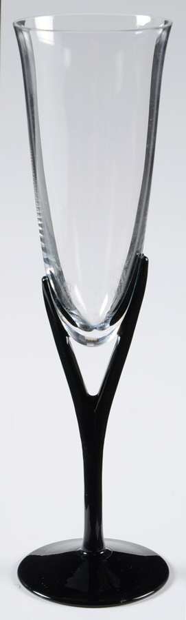 Capistrano Black Fluted Champagne by Sasaki-1
