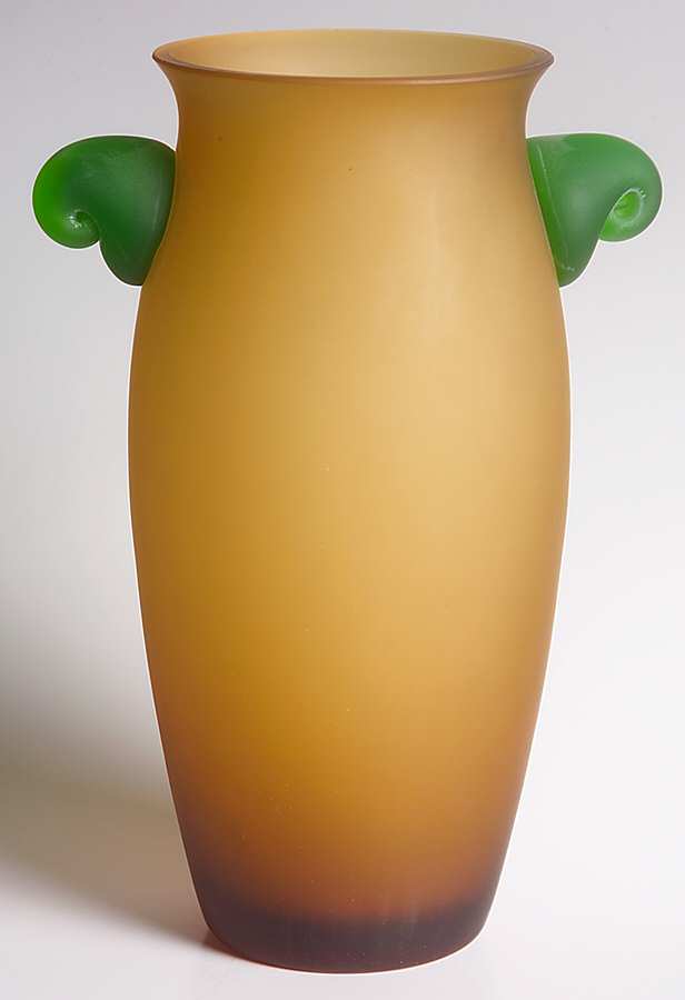 Cathadia Small Flower Vase by Sasaki-1