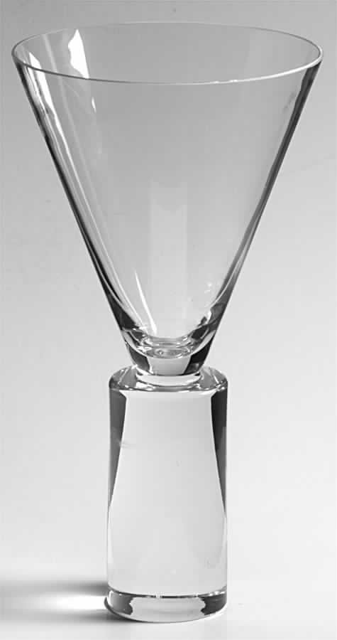 Colonnade Wine Glass by Sasaki-1