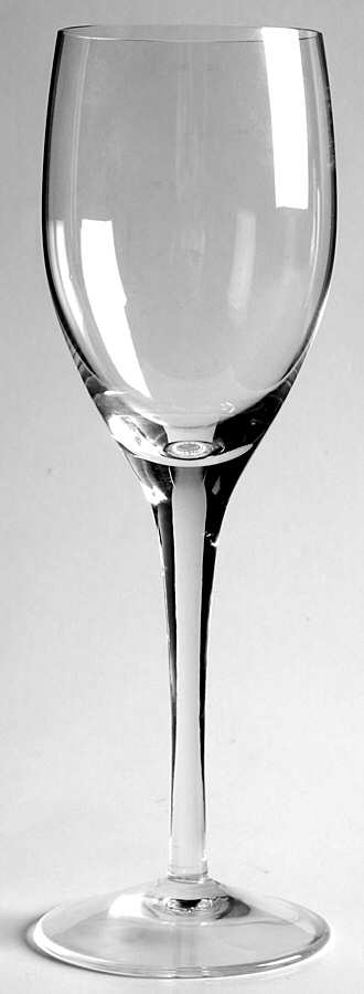 Hampton Clear Wine Glass by Sasaki-1