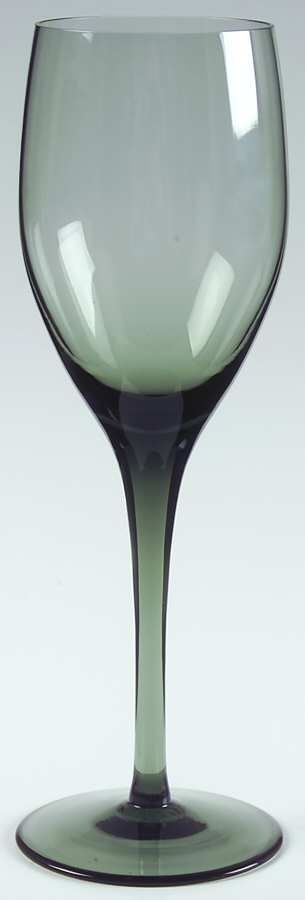 Hampton Smoke Wine Glass by Sasaki-1