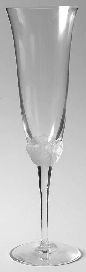 Midsummer Fluted Champagne by Sasaki-1
