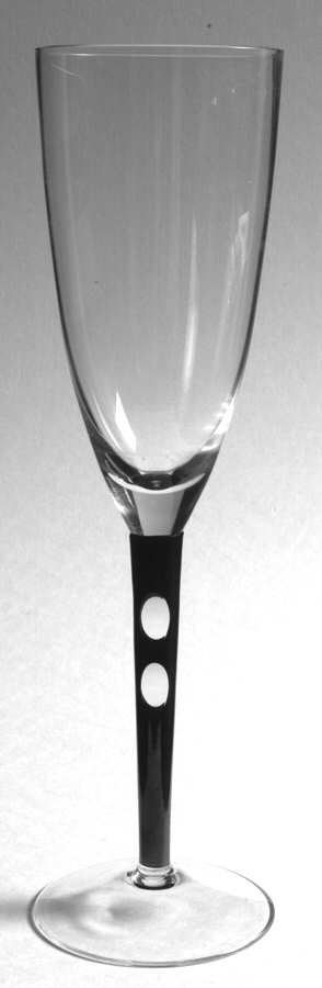Onyx Fluted Champagne by Sasaki-1