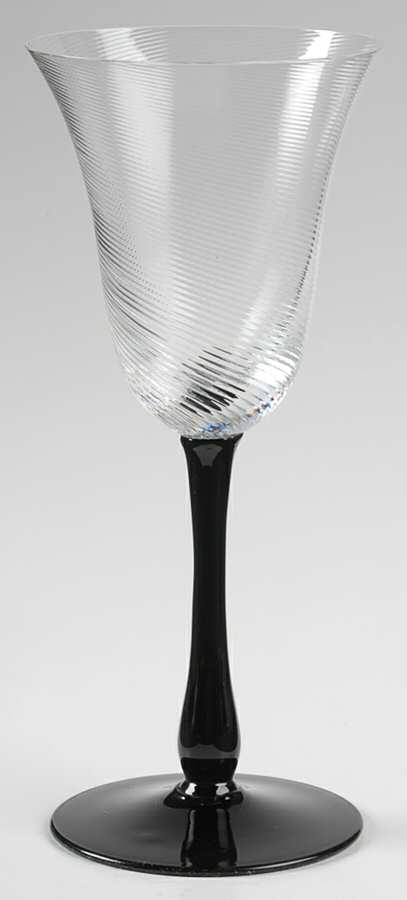 Royale Wine Glass by Sasaki-1