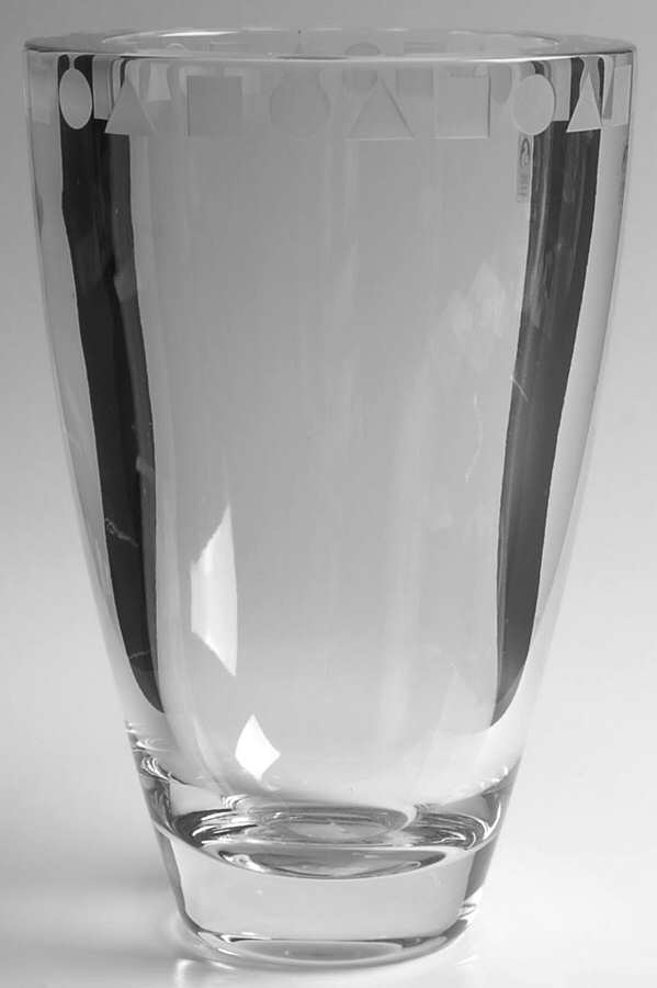 Sengai Clear 9" Flower Vase by Sasaki-1