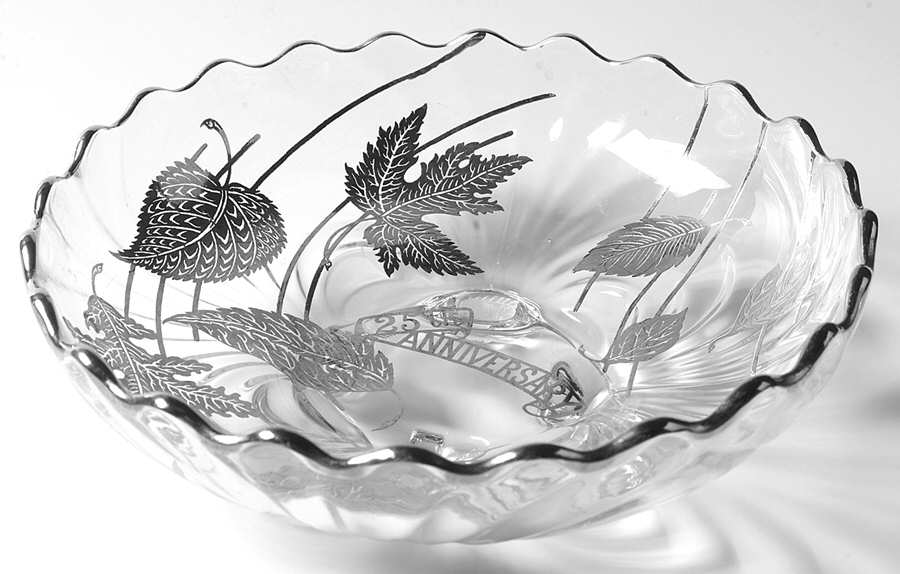 Forest 10" Large Fruit Bowl by Silver City-1