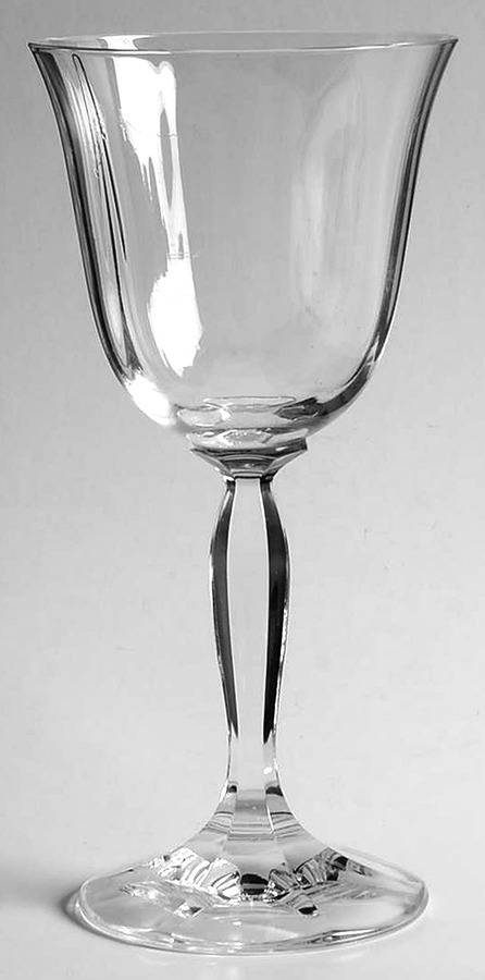 Linda Wine Glass by Schott-Zwiesel-1