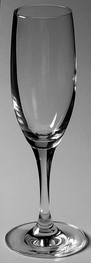 Mondial (Smooth Stem) Fluted Champagne by Schott-Zwiesel-1
