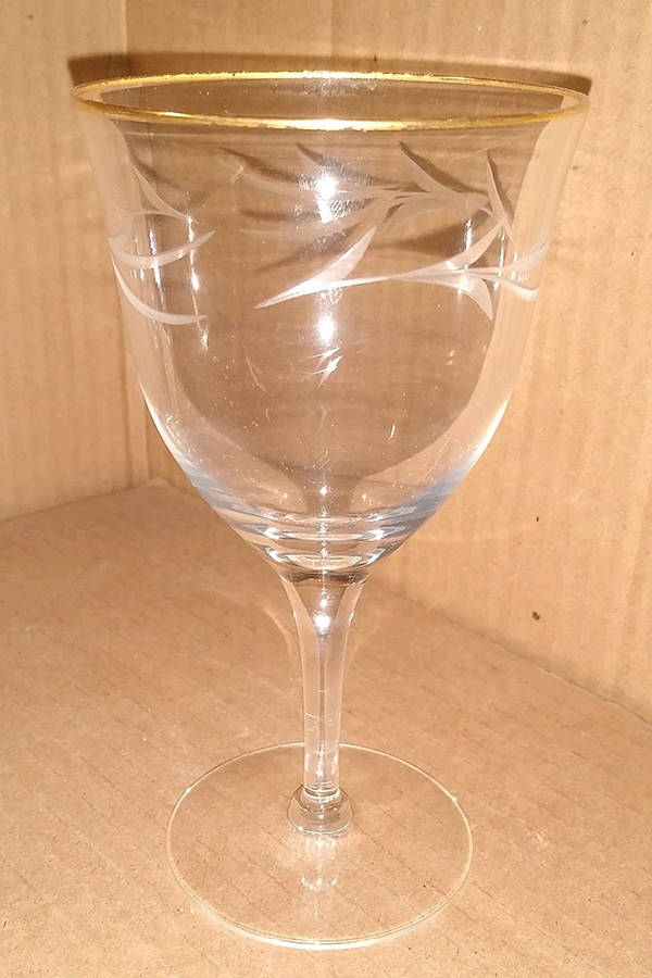 Darlene (Cut) Wine Glass by Seneca-1