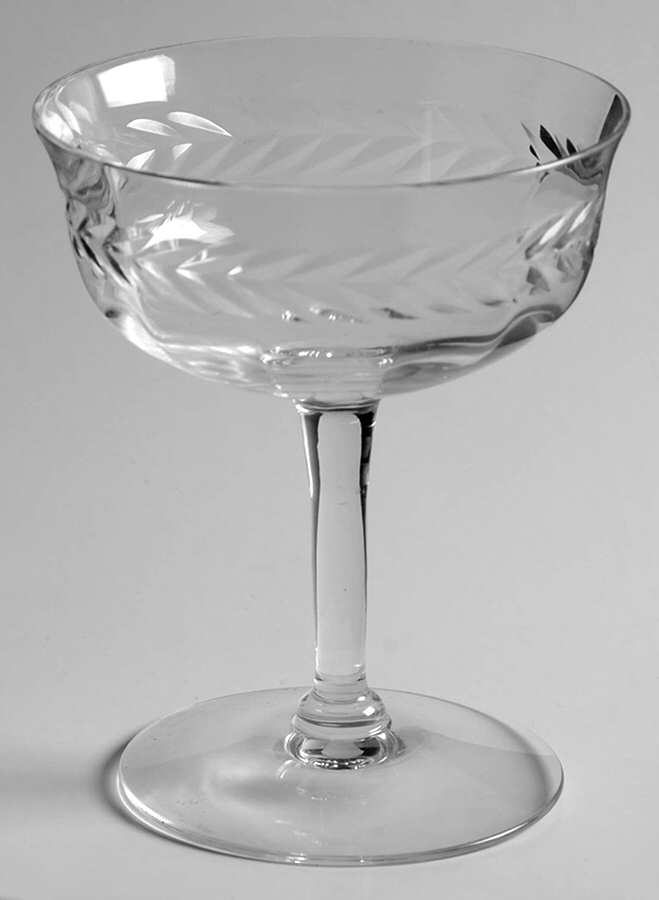 Laurel Wreath-Clear Champagne/Tall Sherbet by Seneca-1