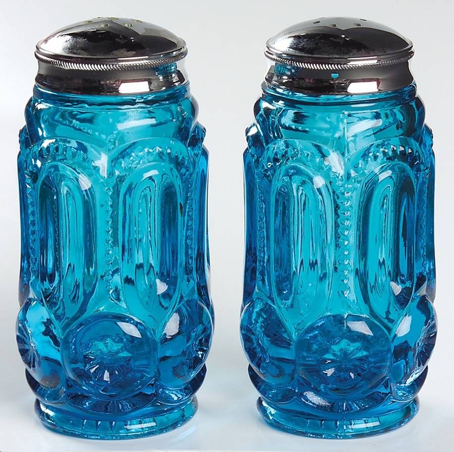 Moon and Star Blue Shaker Set with Metal Lids by Smith Glass -1
