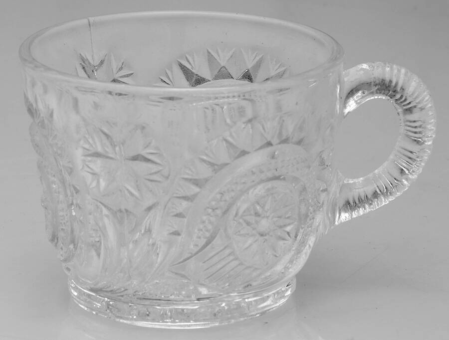 Pinwheel & Stars Punch Cup by Smith Glass -1