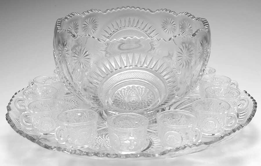 Pinwheel & Stars (14 Piece) Punch Set (PUN, 12 PCUM1, PUNU) by Smith Glass -1