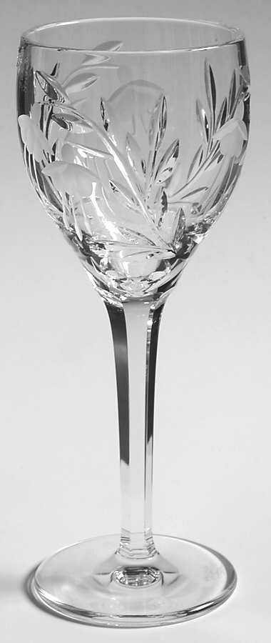 Cascade Wine Glass by Stuart-1