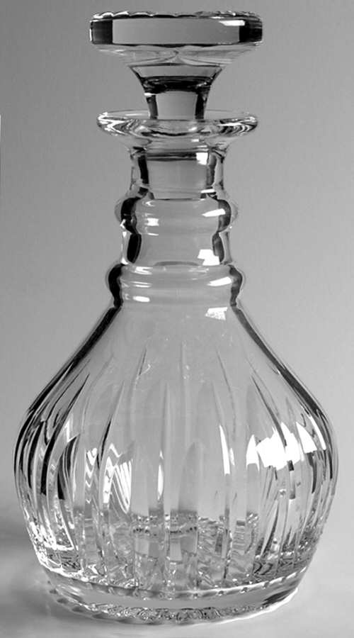 Hampshire Decanter & Stopper by Stuart-1
