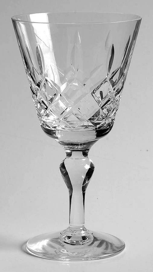 Knightsbridge Wine Glass by Stuart-1