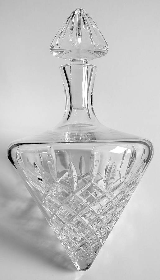 Shaftesbury Decanter & Stopper by Stuart-1