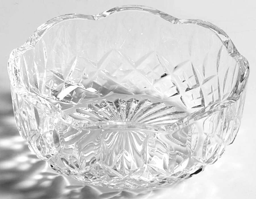 Shaftesbury 4" Round Bowl by Stuart-1