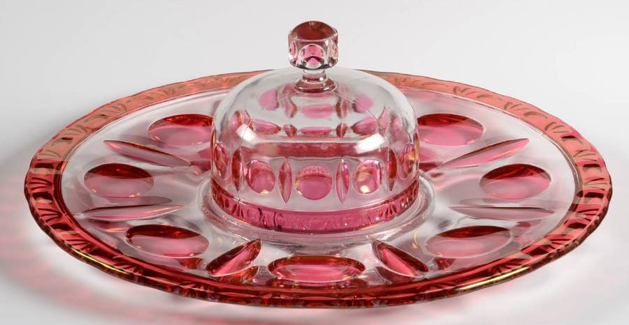 Classique-Cranberry Flash Cheese & Cracker with Cover by Rainbow Art Glass-1