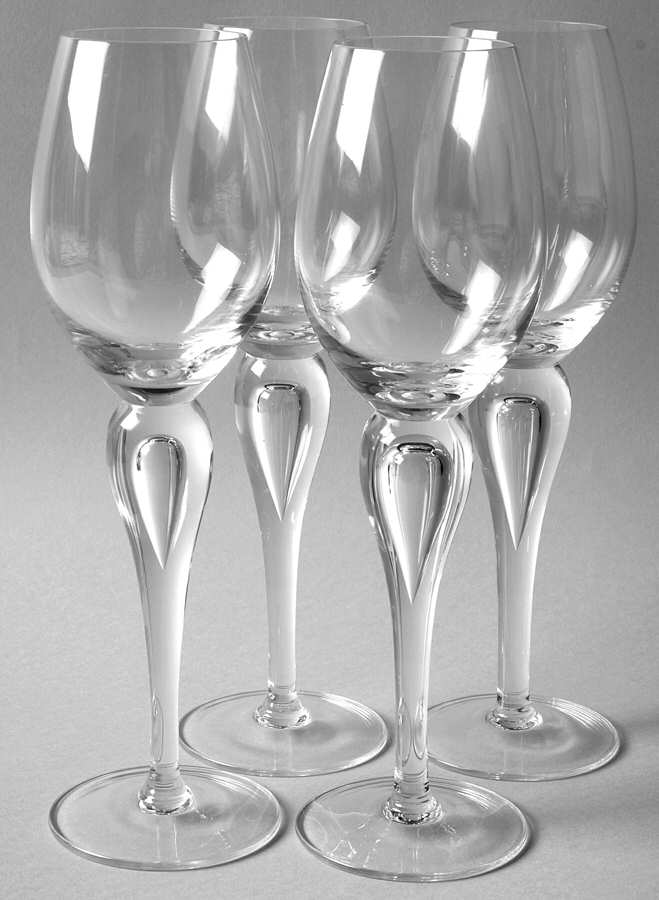Silhouette Wine - Set of 4 by Sasaki-1