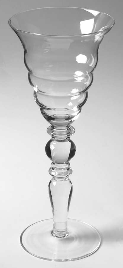 Rialto Wine Glass by Sasaki-1