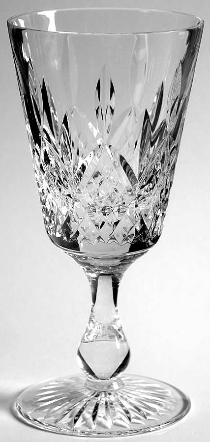 Hamilton Wine Glass by Stuart-1