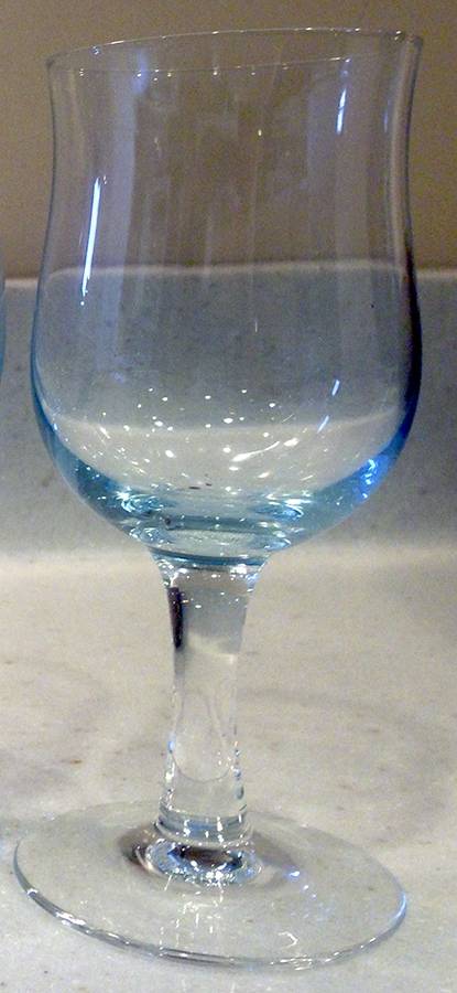 SAS20 Blue Wine Glass by Sasaki-1