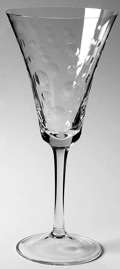 Focus Water Goblet by Sasaki-1
