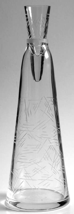 Triplo Decanter & Stopper by Sasaki-1
