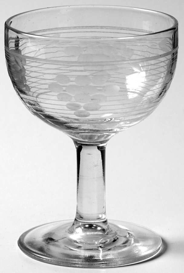 Grape on Grid (Cut #96) Liquor Cocktail by Standard Glass-1