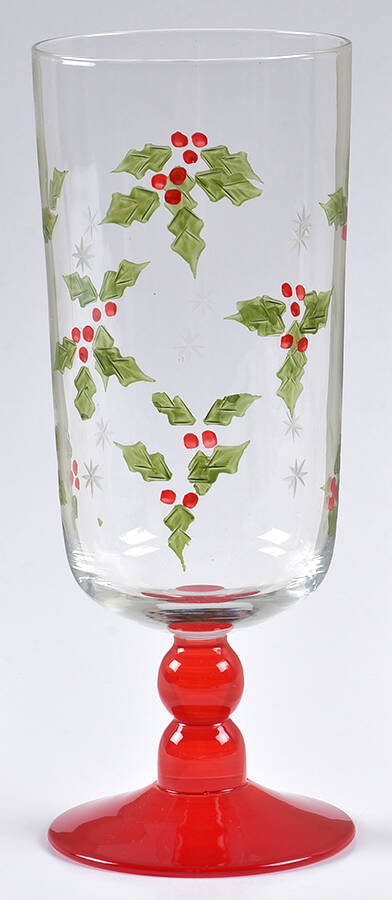 Holly Berry Red Iced Tea by Studio Nova-1