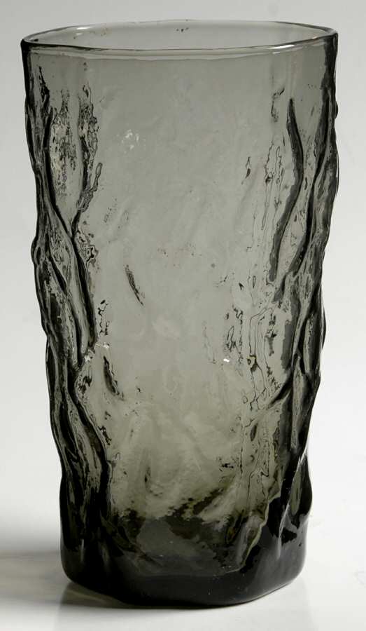 Driftwood Smoke Flat Iced Tea by Seneca-1