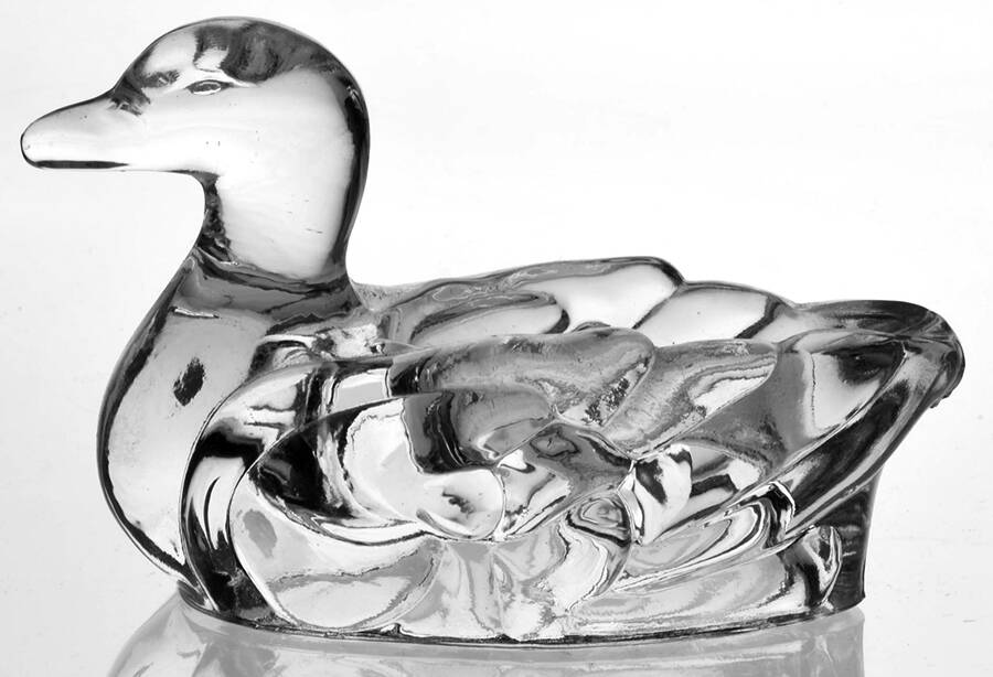 Animals & Figurines #199 Duck Ashtray by Smith Glass -1
