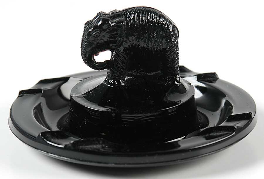 Animals & Figurines Small Elephant Ashtray by Smith Glass -1