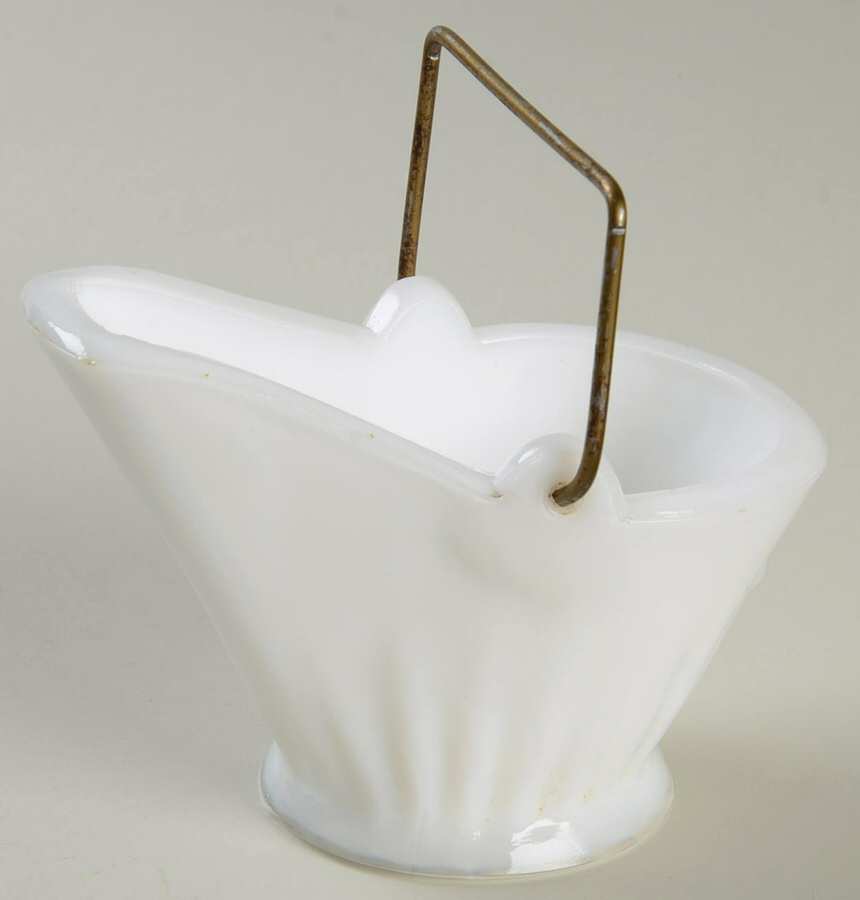 Animals & Figurines Coal Bucket by Smith Glass -1