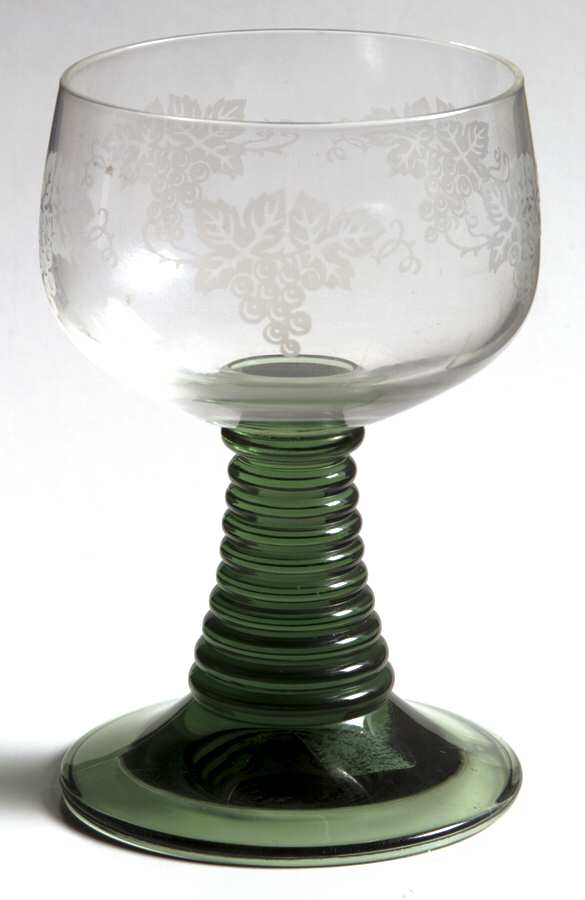 SCZ71 Green Wine Glass by Schott-Zwiesel-1