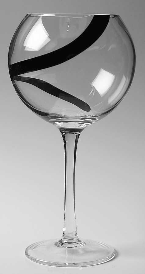 Black Swirls Wine Glass by Sasaki-1