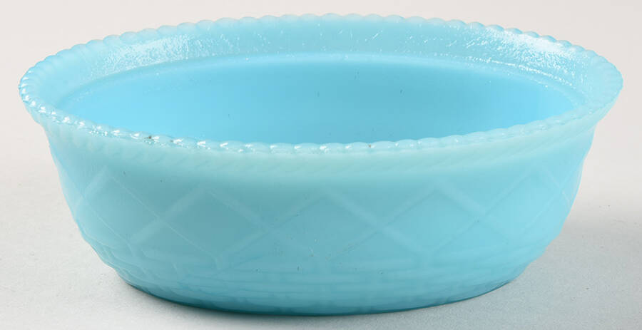 Animals & Figurines 5" Hen on Nest No Lid by Summit Art Glass-1