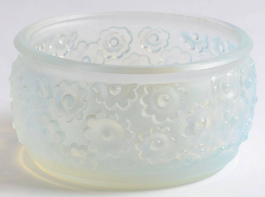 Animals & Figurines #PB115 Medium Fleurs Boudoir Box No Lid by Sabino Glass-1