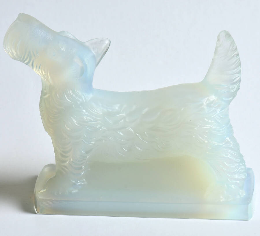 Animals & Figurines #F51 Medium Scotty Dog by Sabino Glass-1