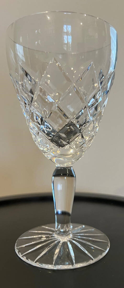 STU84 Wine Glass by Stuart-1