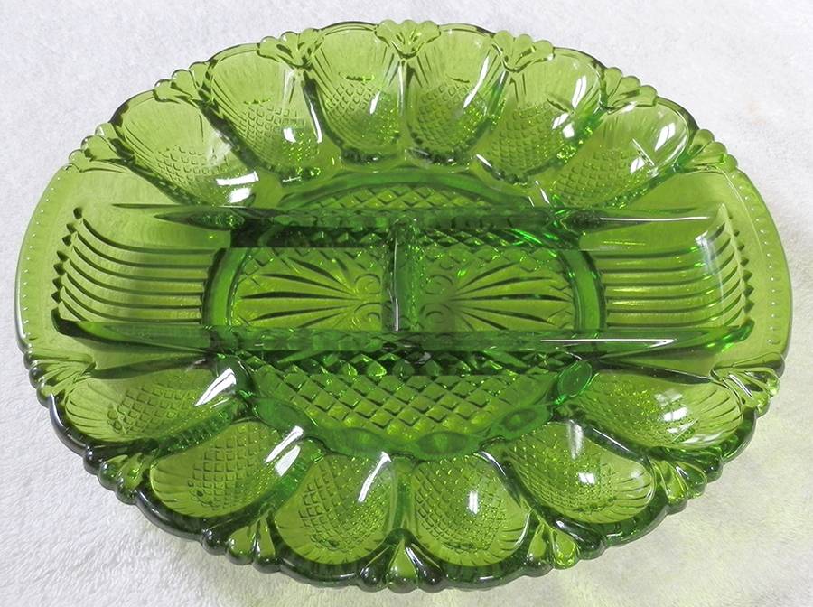 567 Green Deviled Egg Server by Smith Glass -1
